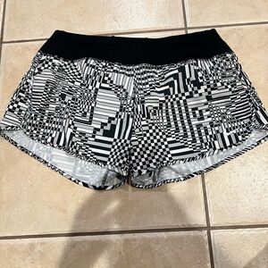 Nike Dri-Fit Black and White Patterned Women's Athletic Shorts